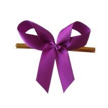 Masche mit Clip violett