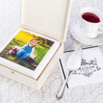 Schokotorte weiß 16x16cm in Holzkassette